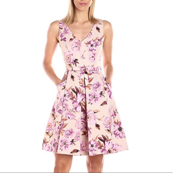 Taylor Dresses & Skirts - 679 Taylor floral fit and flare dress
